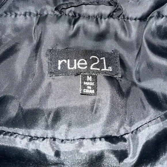 Black Puffer Vest - Picture 3 of 3